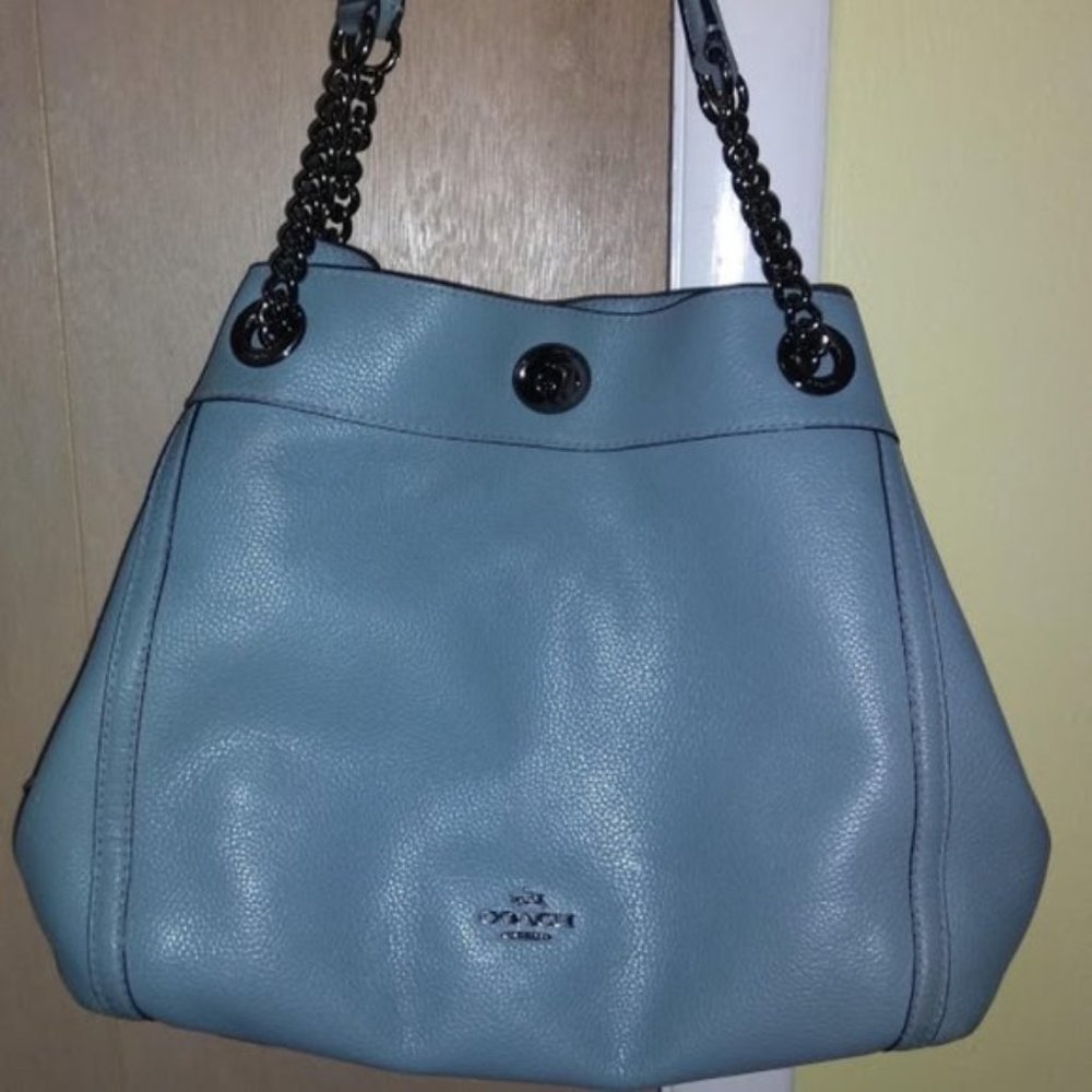 Coach Turnlock Edie Purse